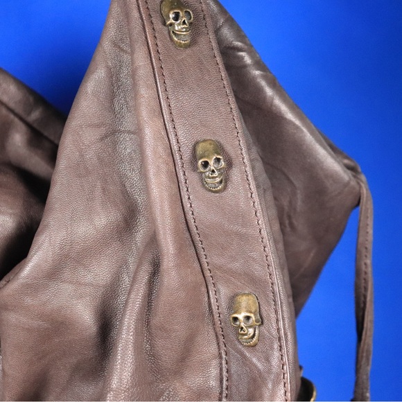Thomas Wylde Designer Circus Leather Skull-Studded Hobo Bag with Chain Straps - Picture 4 of 15